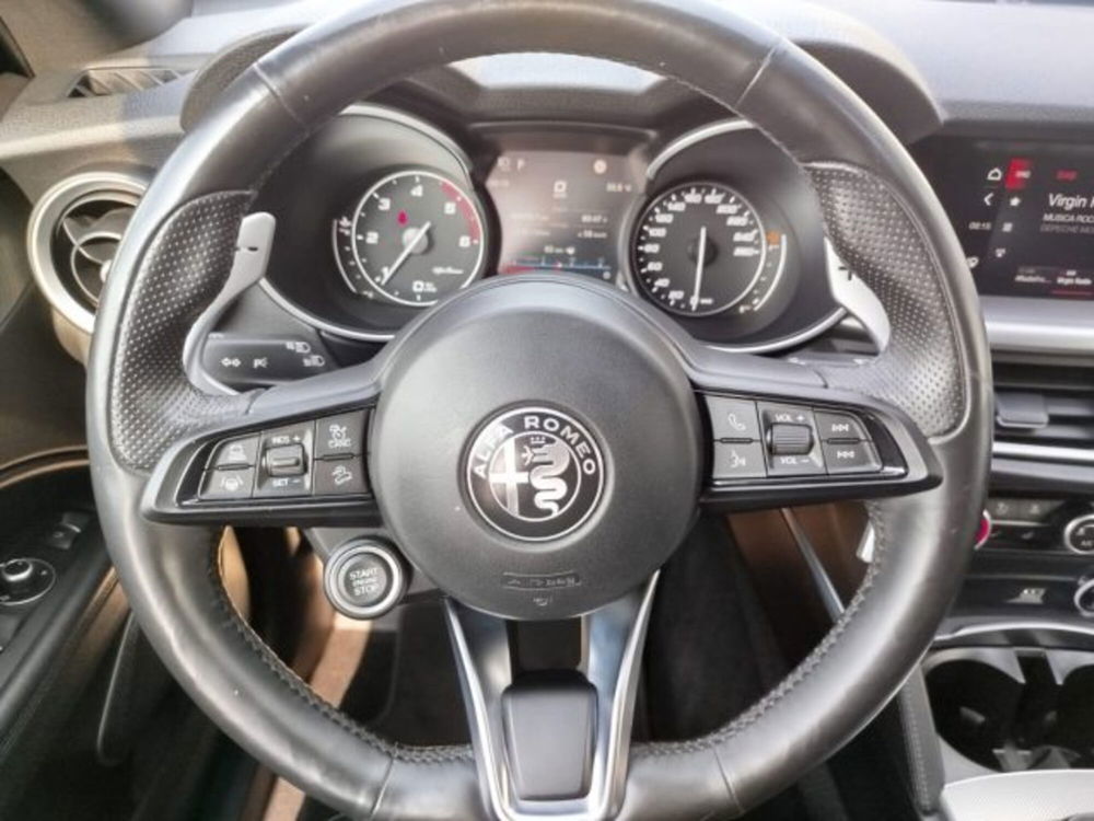 Alfa Romeo Stelvio usata a Torino (20)