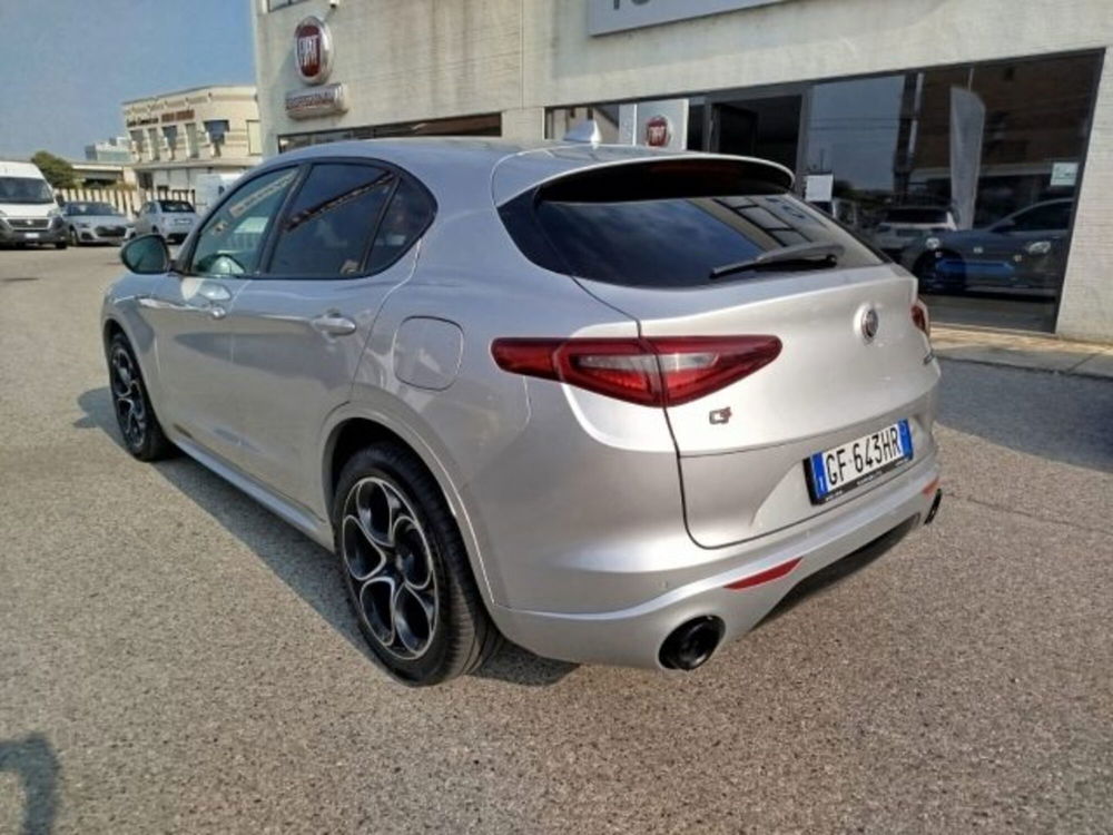 Alfa Romeo Stelvio usata a Torino (5)