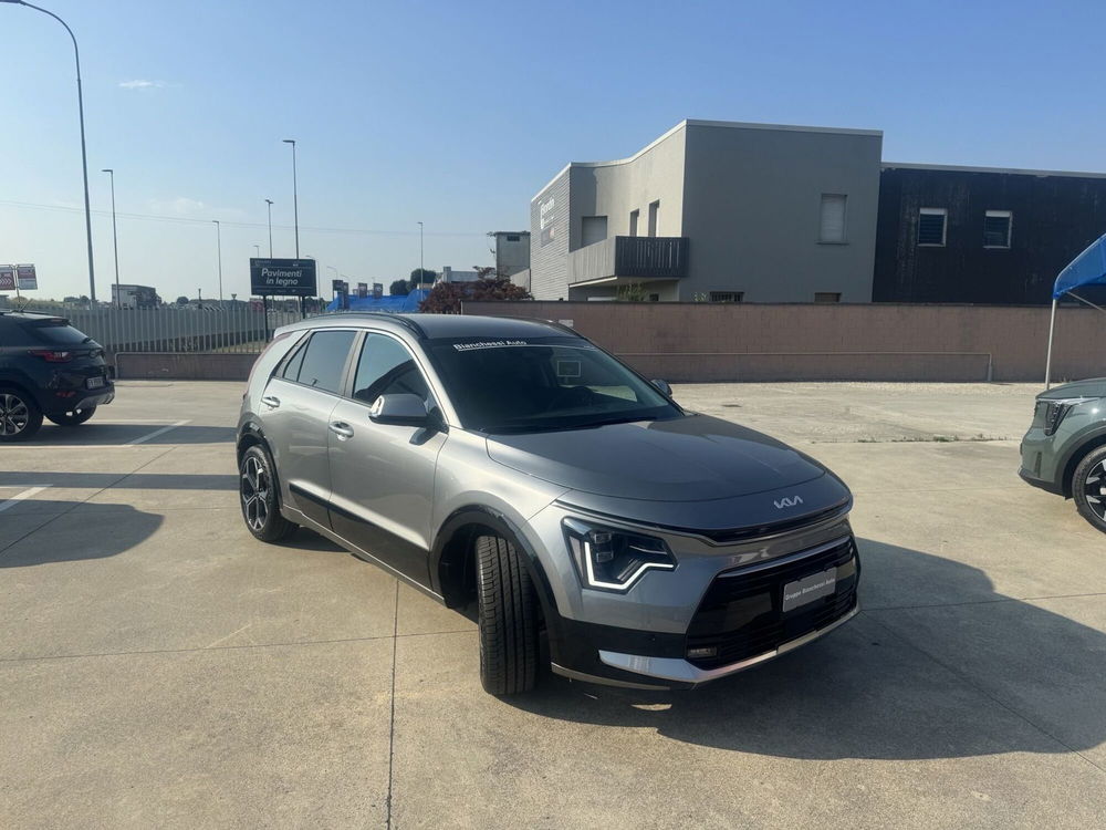 Kia Niro nuova a Cremona (4)