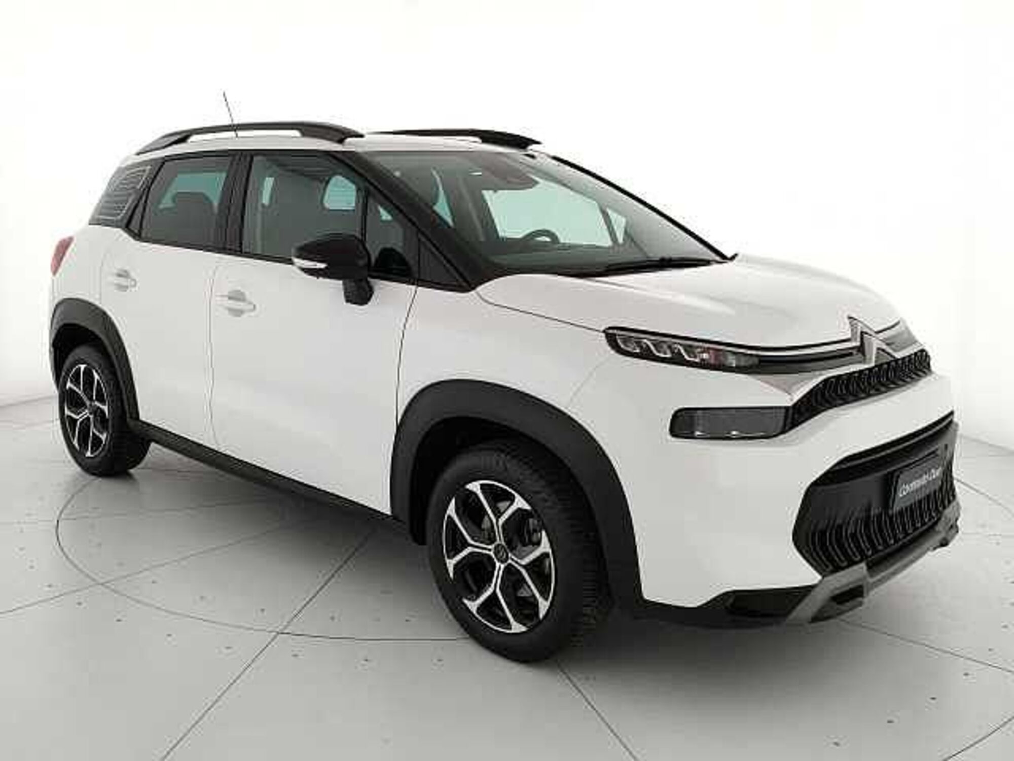 Citroen C3 Aircross PureTech 110 S&amp;S Shine Pack  del 2021 usata a Teverola