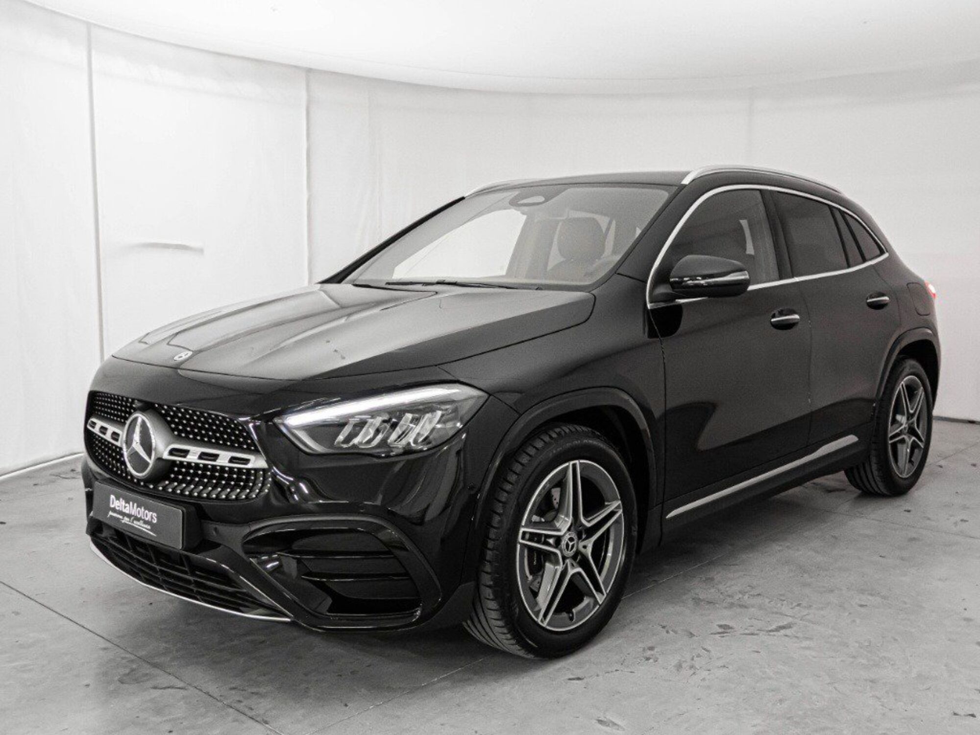 Mercedes-Benz GLA SUV 180 d AMG Line Advanced Plus auto nuova a Montecosaro