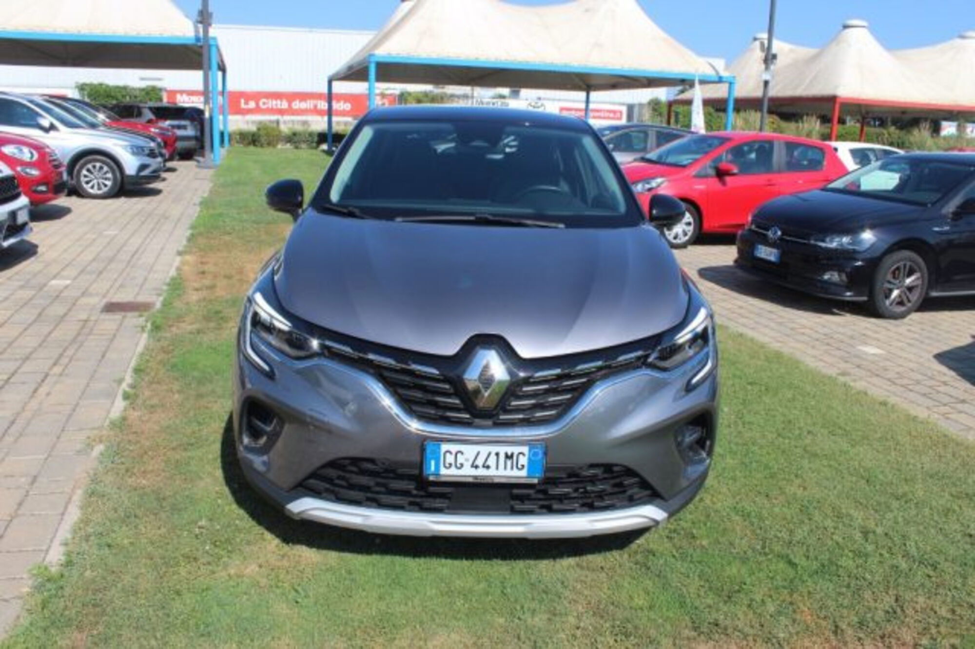 Renault Captur Plug-in Hybrid E-Tech 160 CV Intens  del 2021 usata a Roma