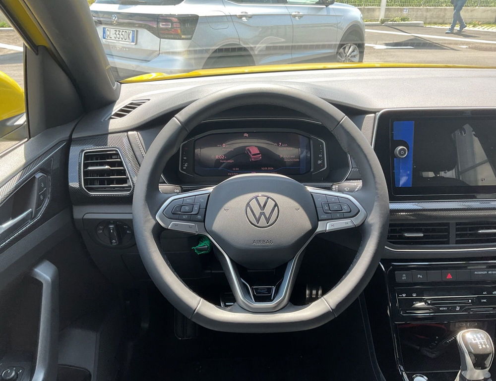 Volkswagen T-Cross nuova a Salerno (10)