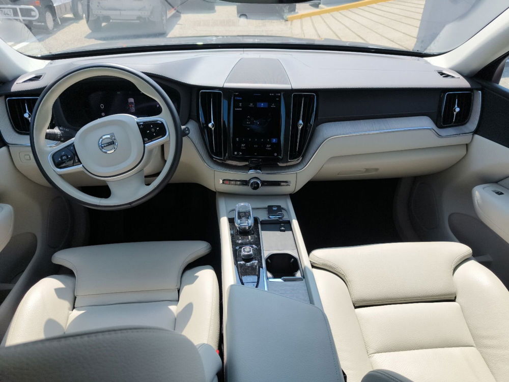 Volvo XC60 usata a Reggio Calabria (10)