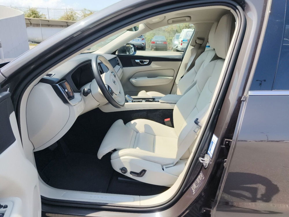 Volvo XC60 usata a Reggio Calabria (9)