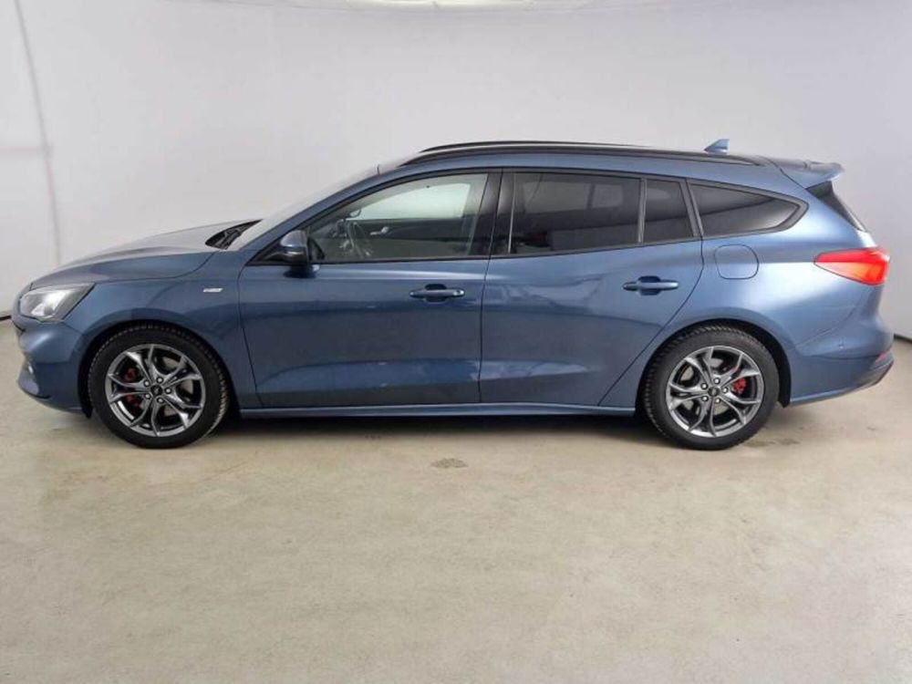 Ford Focus Station Wagon usata a Salerno (8)