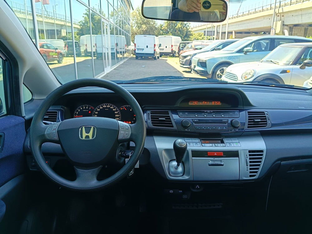 Honda FR-V usata a Rimini (11)