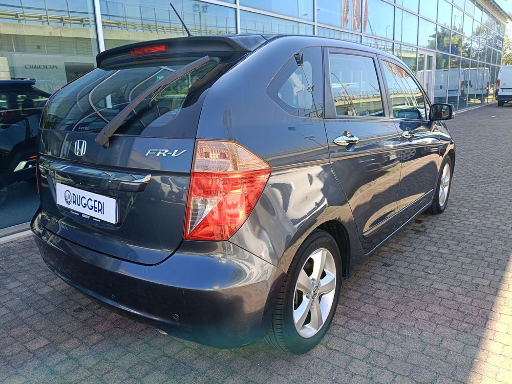 Honda FR-V usata a Rimini (5)