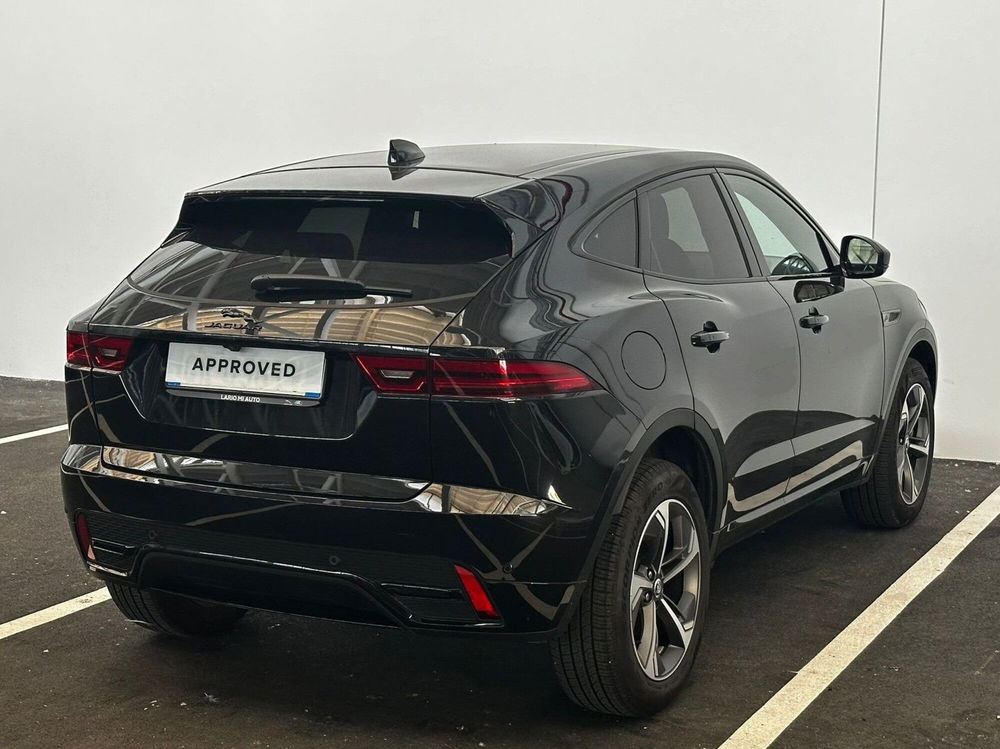 Jaguar E-Pace usata a Milano (2)