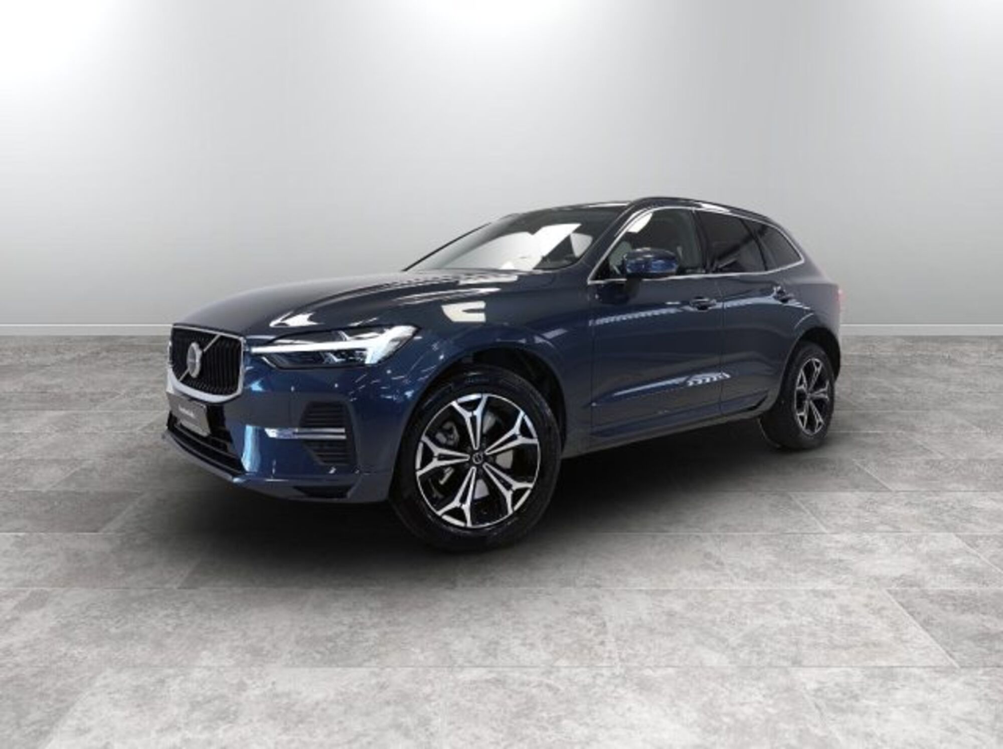 Volvo XC60 B4 (d) AWD Geartronic Momentum Pro  del 2021 usata a Modena