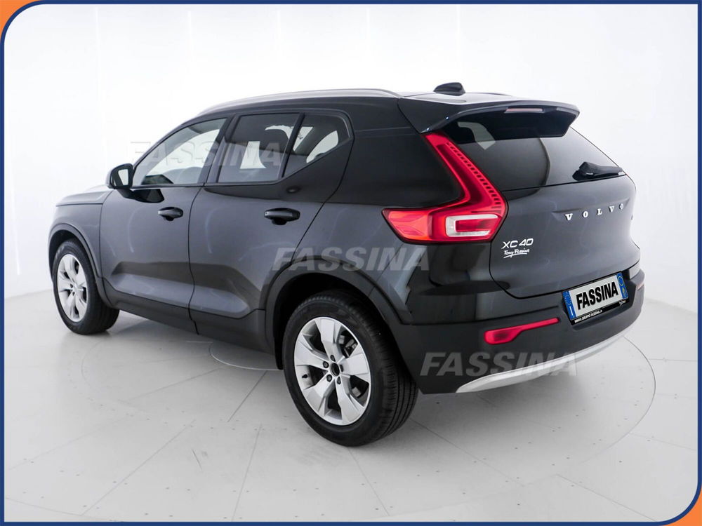 Volvo XC40 usata a Milano (4)