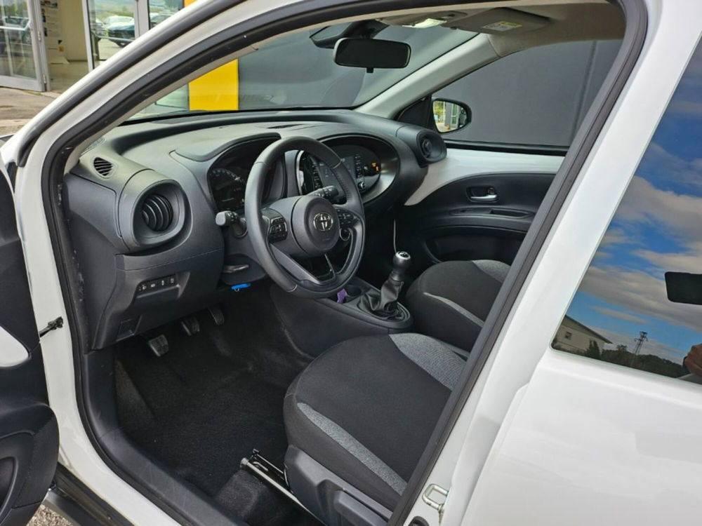 Toyota Aygo X usata a Foggia (9)