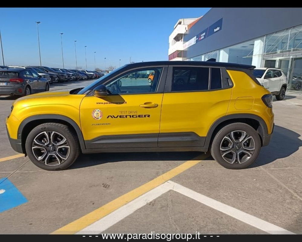 Jeep Avenger nuova a Catanzaro (3)