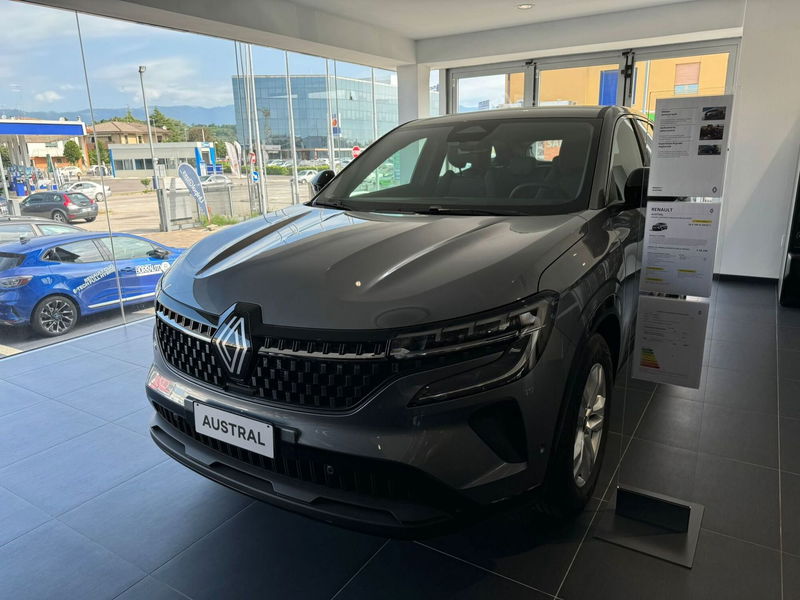 Renault Austral 1.2 mild hybrid advanced Evolution 130cv nuova a Conegliano