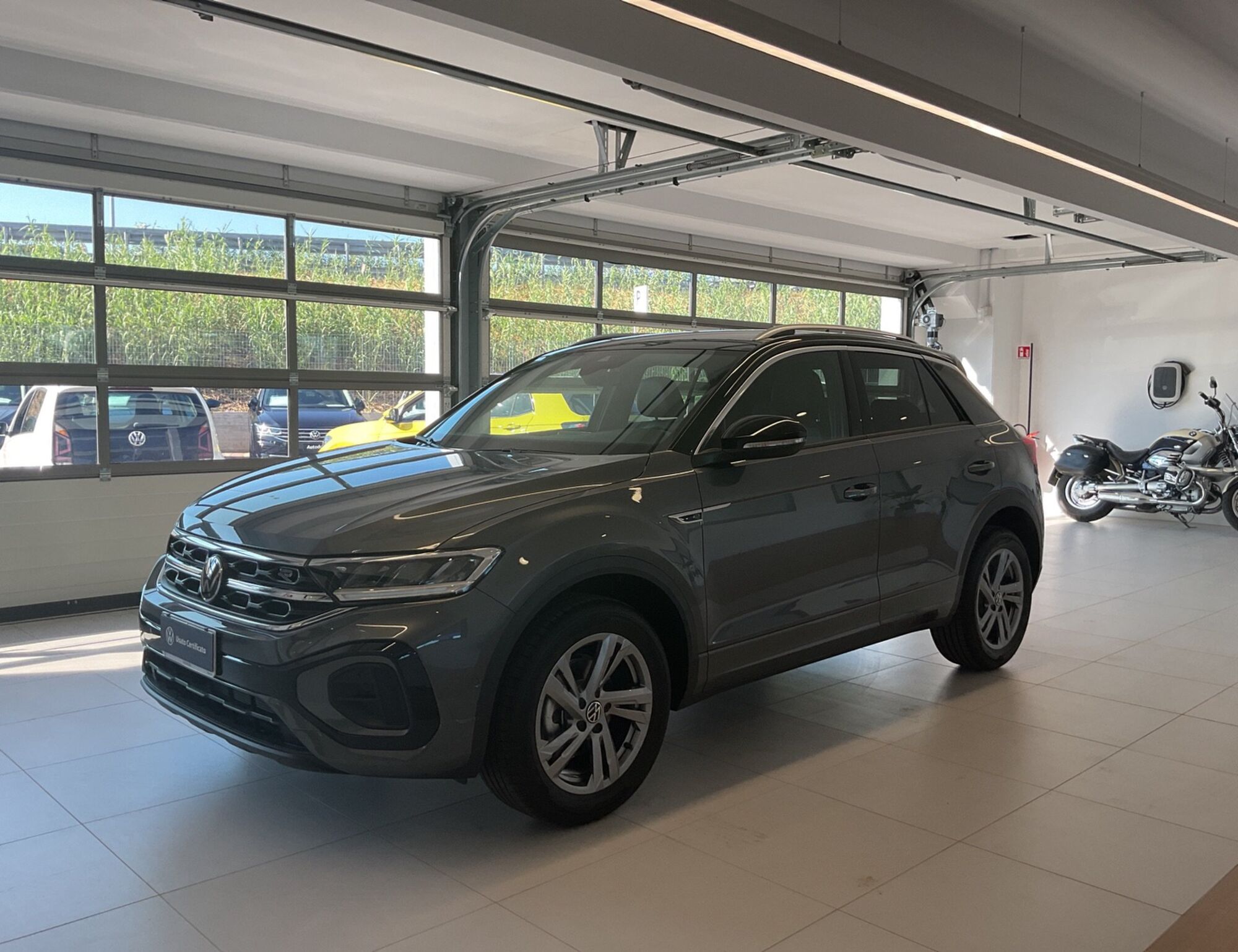 Volkswagen T-Roc 1.0 TSI R-Line nuova a Salerno