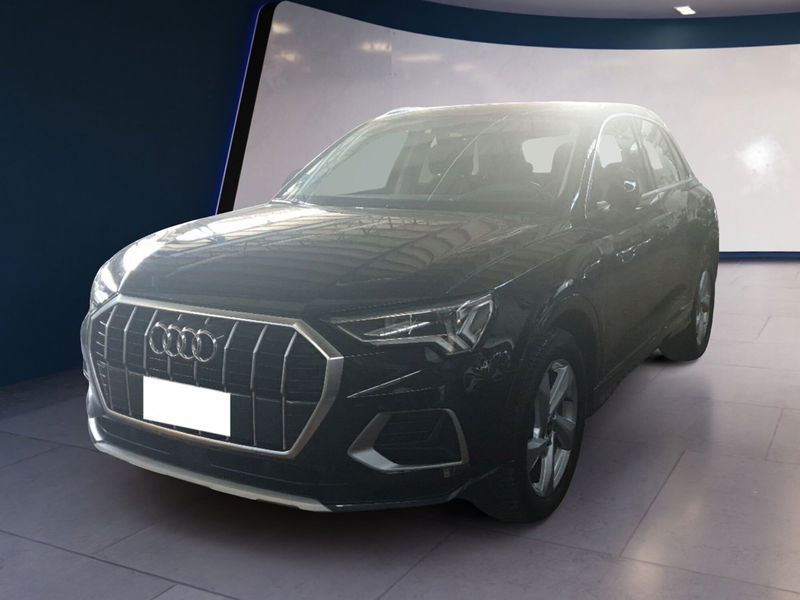 Audi Q3 35 2.0 tdi Business Advanced s-tronic del 2022 usata a Montesilvano