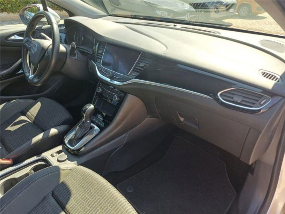 Opel Astra Station Wagon usata a Bari (13)