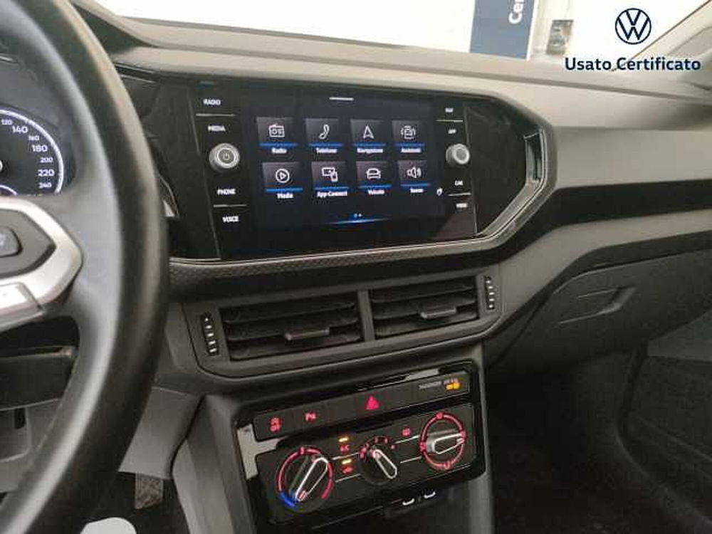 Volkswagen T-Cross usata a Varese (13)