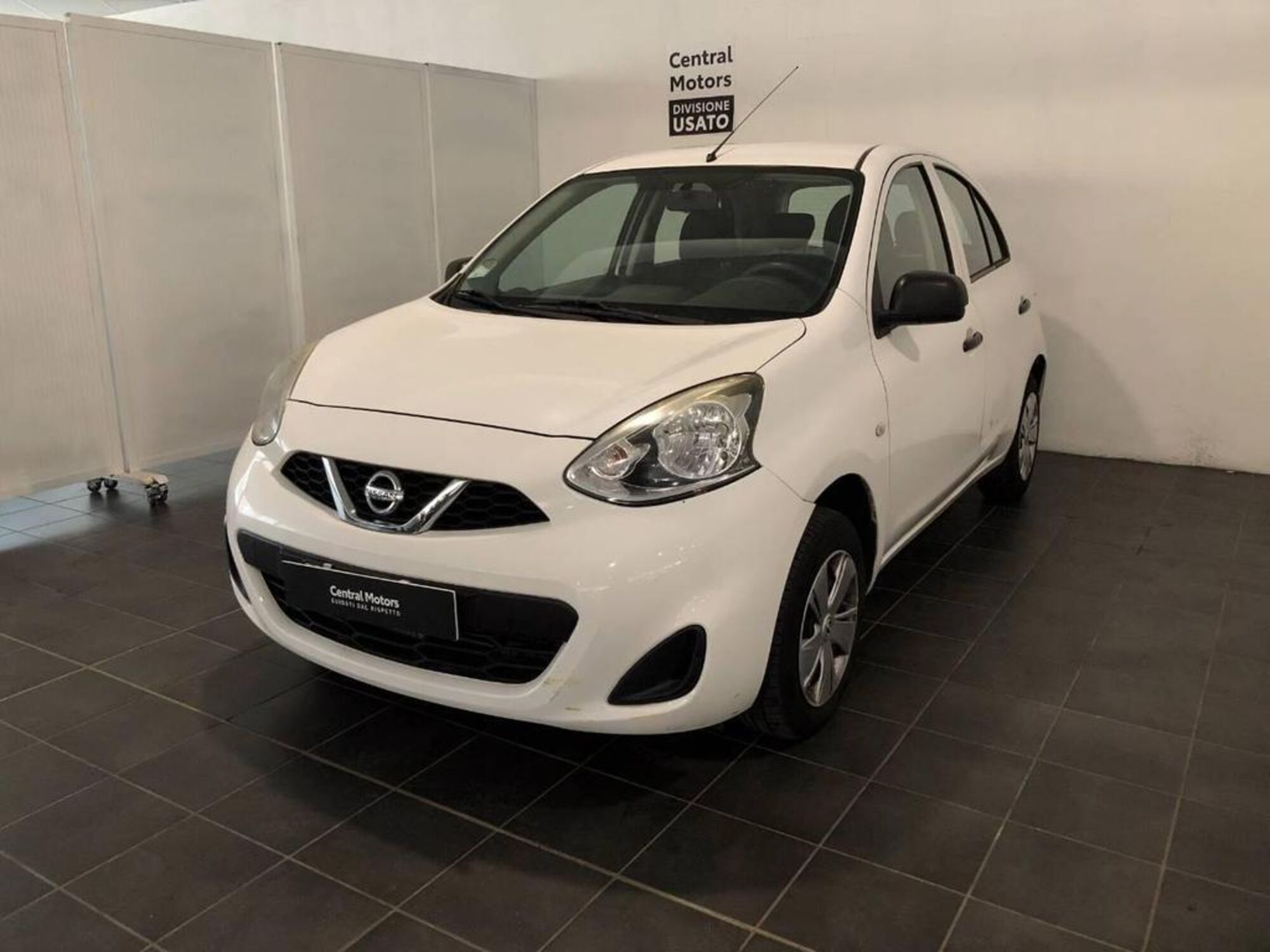 Nissan Micra 1.2 12V 5 porte Visia  del 2015 usata a Torino