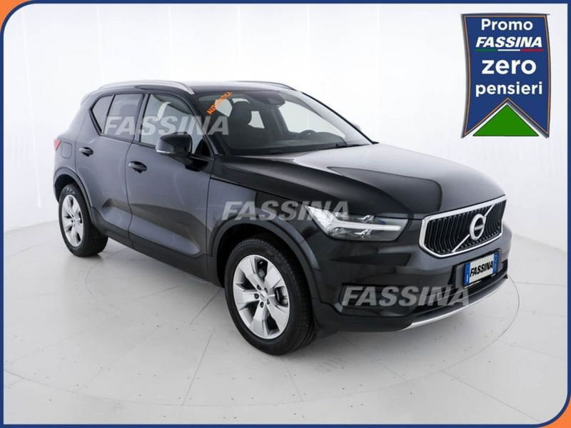 Volvo XC40 T4 Geartronic Momentum  del 2018 usata a Milano