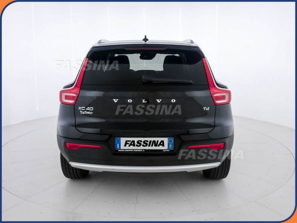 Volvo XC40 usata a Milano (5)