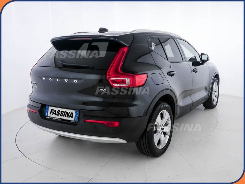 Volvo XC40 usata a Milano (6)