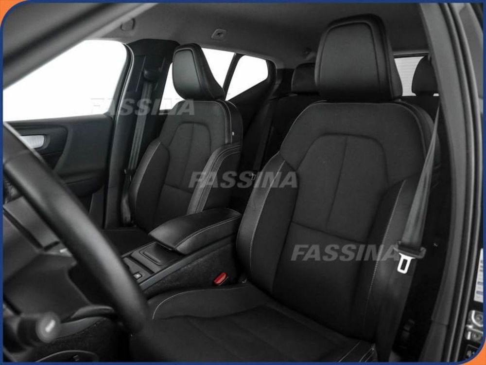 Volvo XC40 usata a Milano (8)