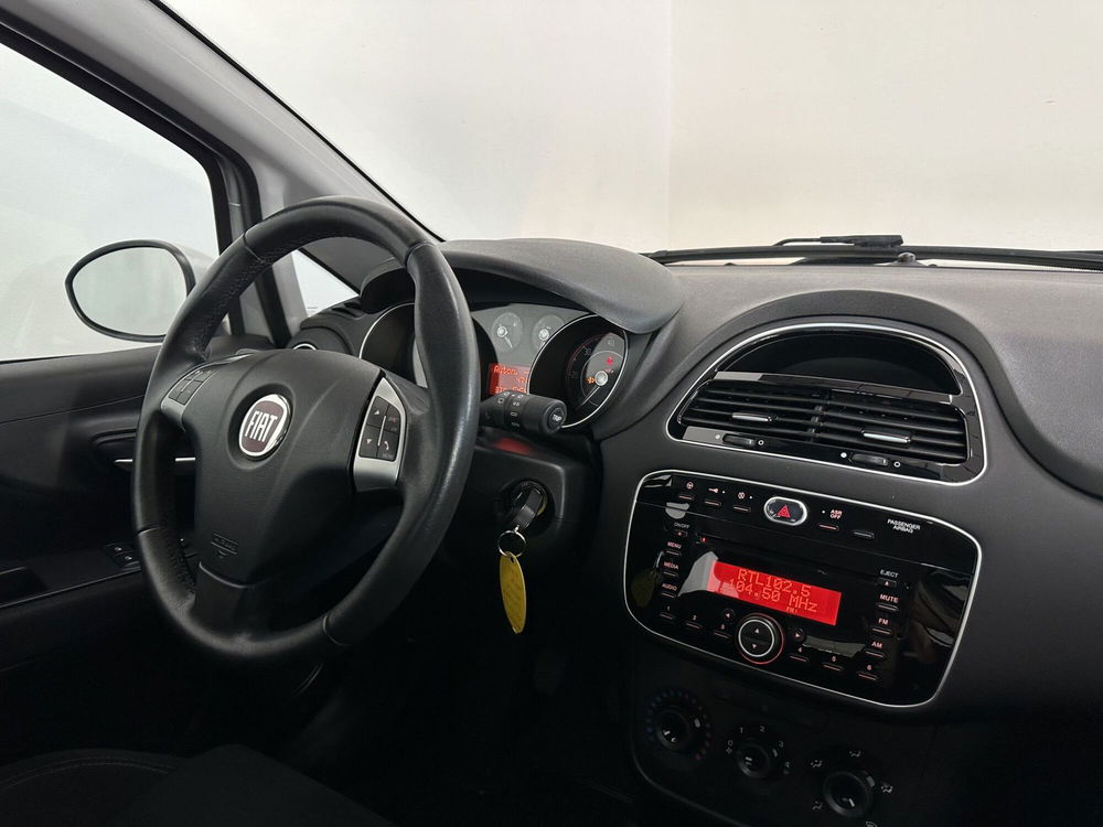 Fiat Punto usata a Brescia (12)