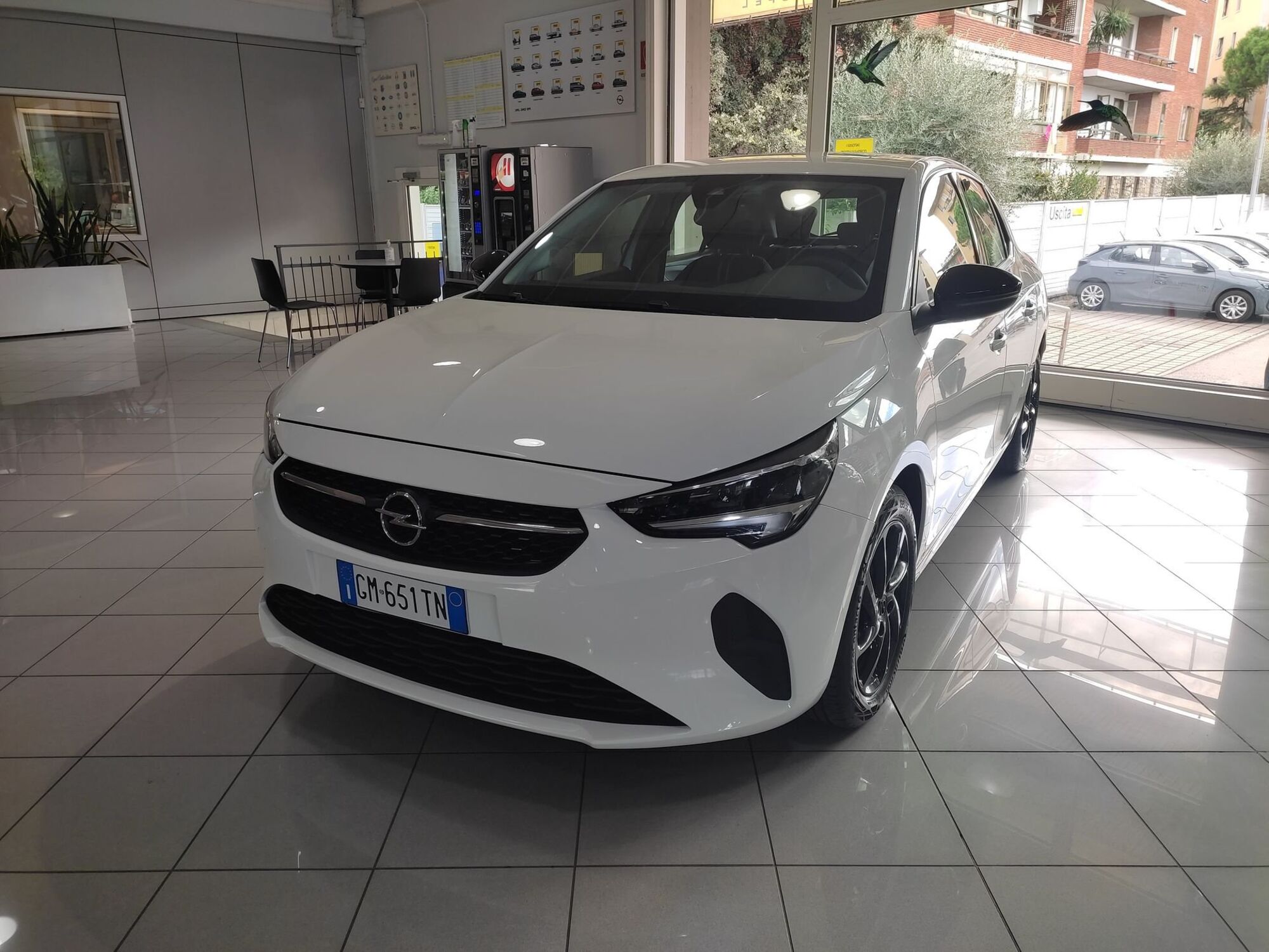 Opel Corsa 1.2 Design &amp; Tech del 2023 usata a Prato