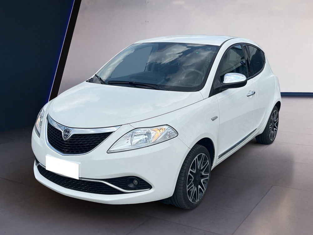 Lancia Ypsilon usata a Torino (2)