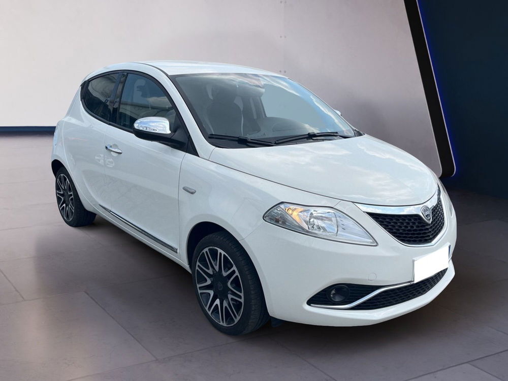 Lancia Ypsilon usata a Torino (3)