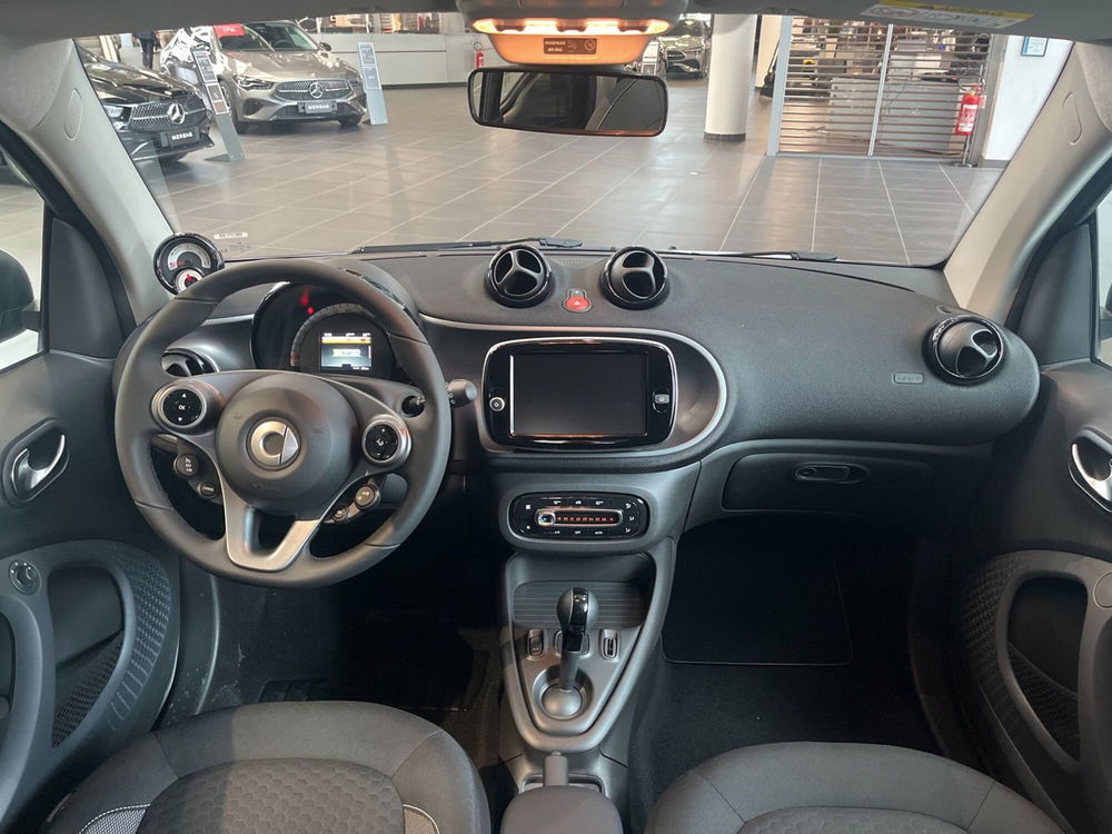 smart Fortwo nuova a Milano (18)