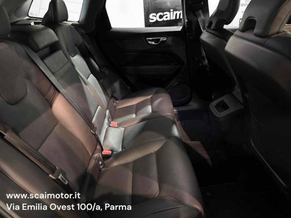 Volvo XC60 usata a Parma (11)