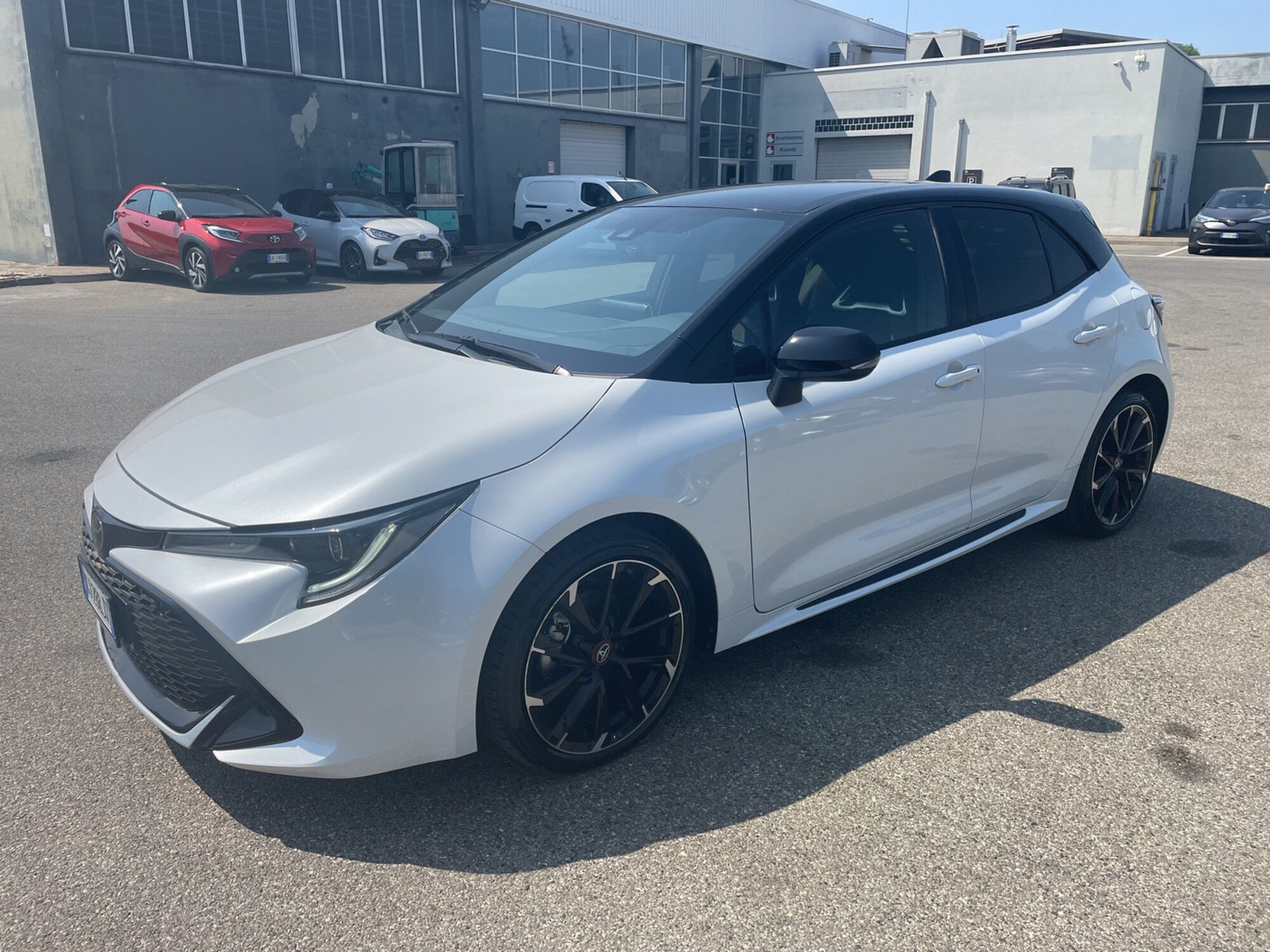 Toyota Corolla 1.8 Hybrid Active  del 2022 usata a Piacenza