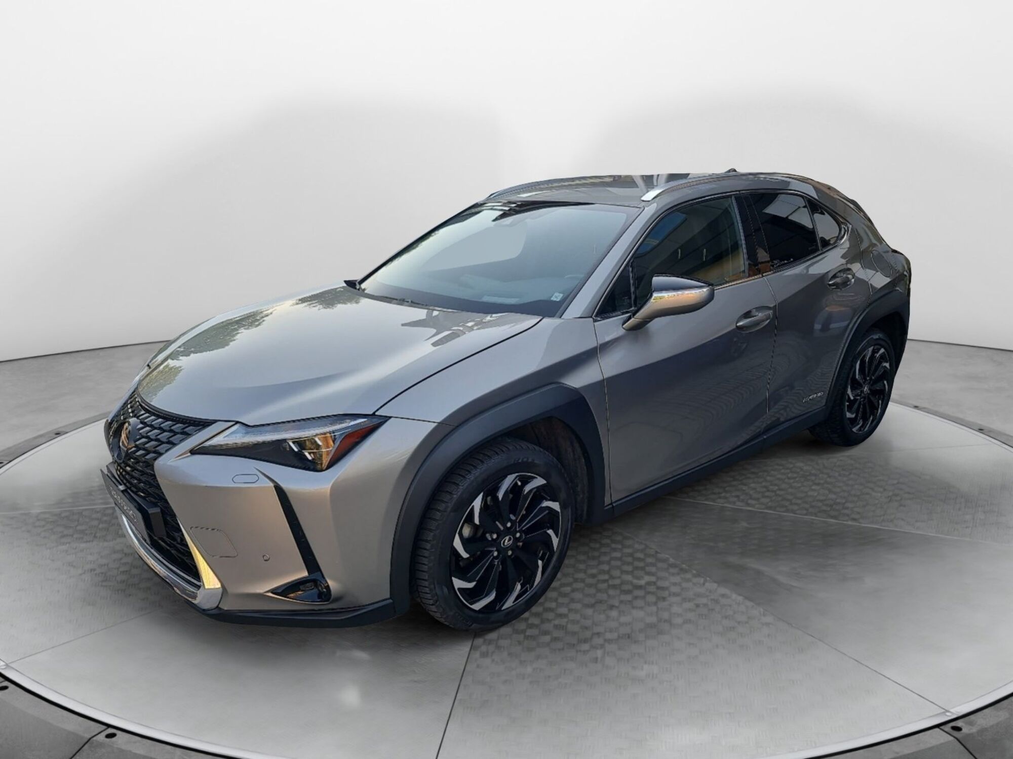 Lexus UX Hybrid 4WD Premium  del 2021 usata a San Lazzaro di Savena