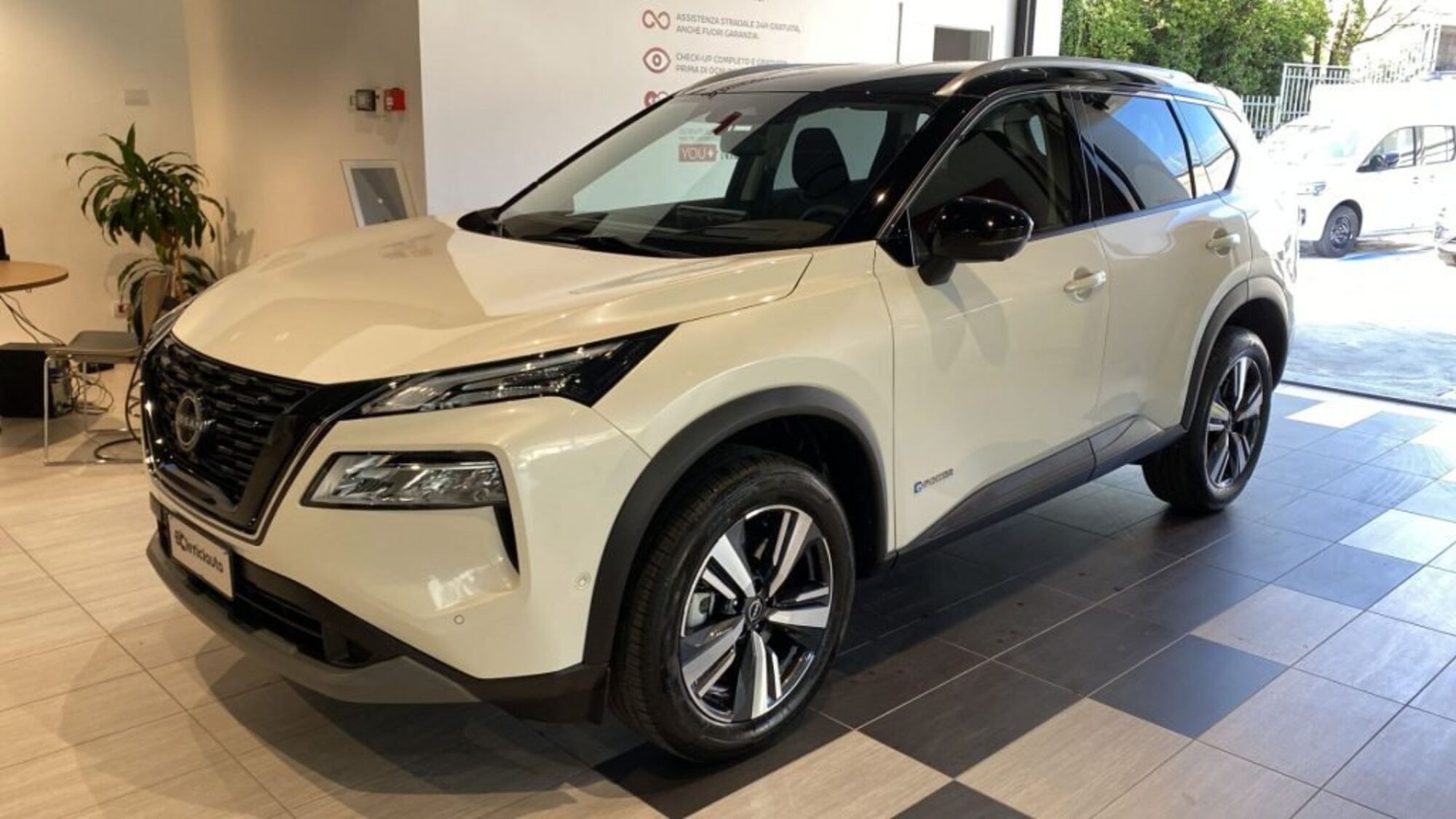 Nissan X-Trail 1.5 e-power N-Connecta 2wd nuova a Lurate Caccivio