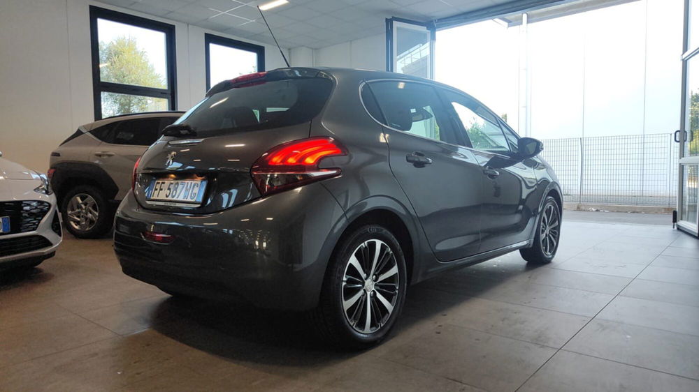 Peugeot 208 usata a Firenze (9)