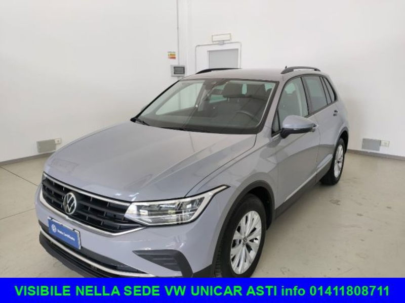 Volkswagen Tiguan 2.0 TDI 150 CV SCR DSG 4MOTION Life del 2021 usata a Alba