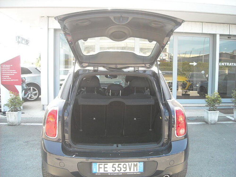 MINI Mini Countryman usata a Lucca (18)