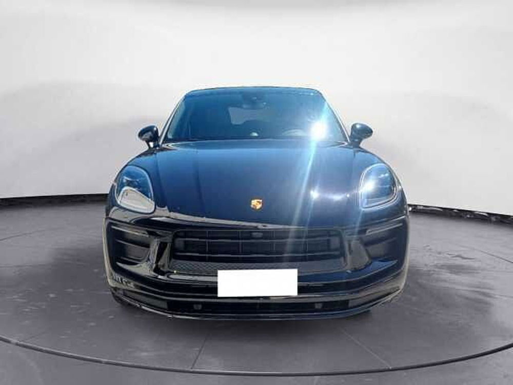 Porsche Macan nuova a Potenza (4)