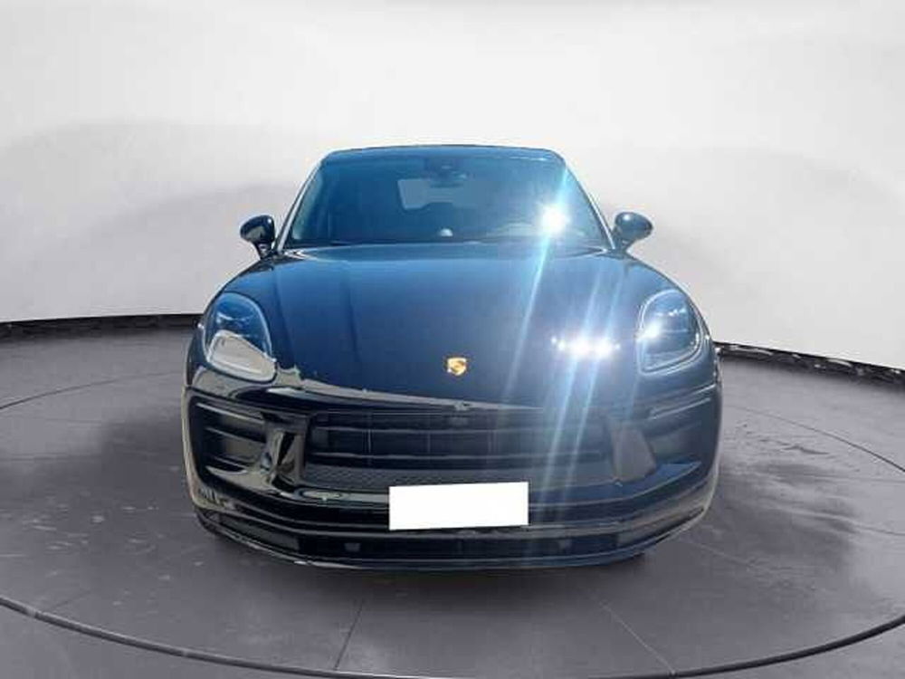 Porsche Macan nuova a Potenza (5)