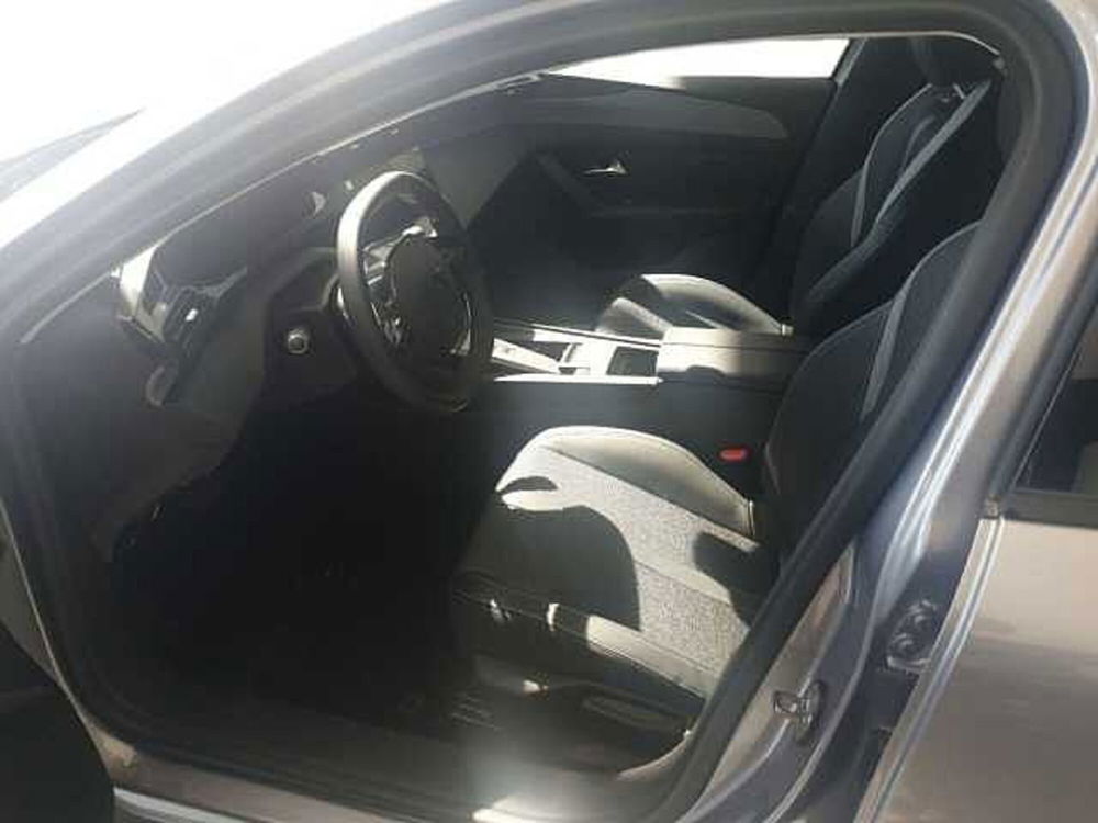 Peugeot 308 nuova a Ancona (11)