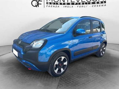 Fiat Panda 1.0 FireFly S&amp;S Hybrid City Cross  del 2023 usata a Faenza