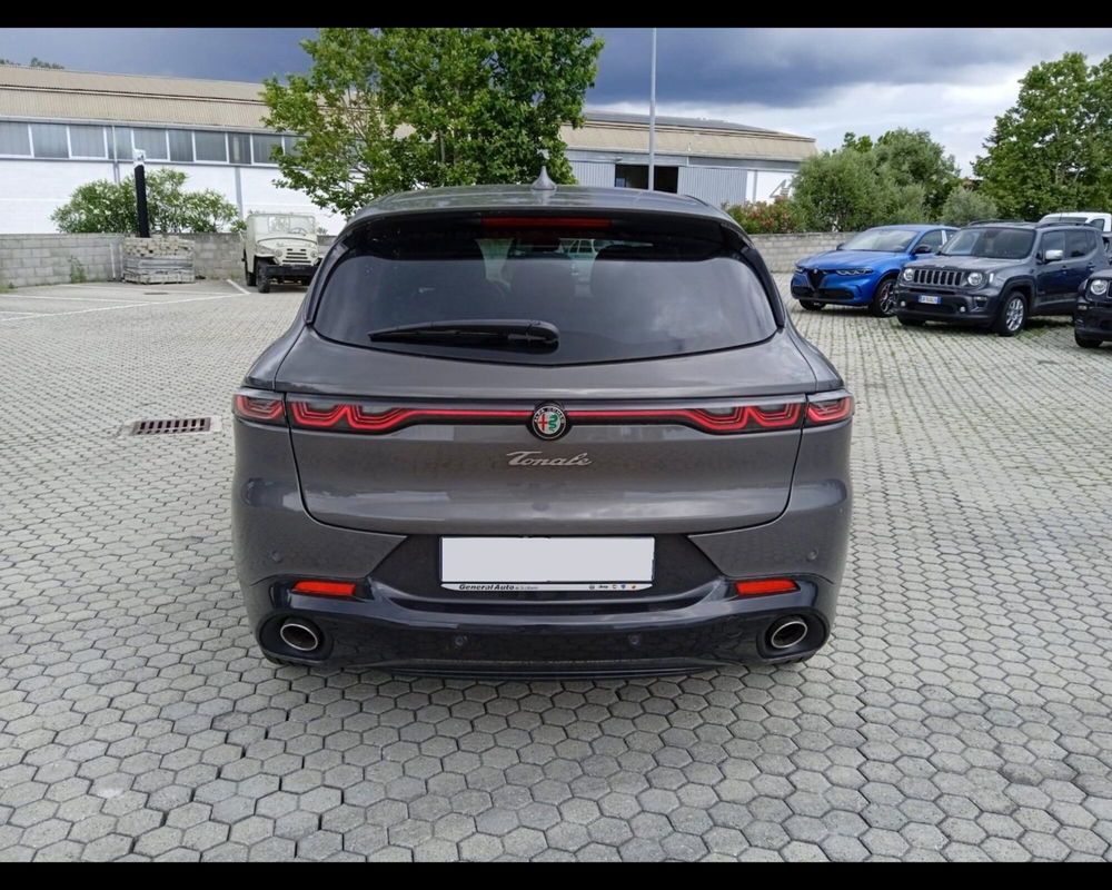 Alfa Romeo Tonale nuova a Lucca (6)