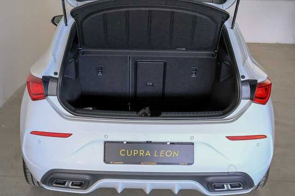 Cupra Leon nuova a Catanzaro (11)