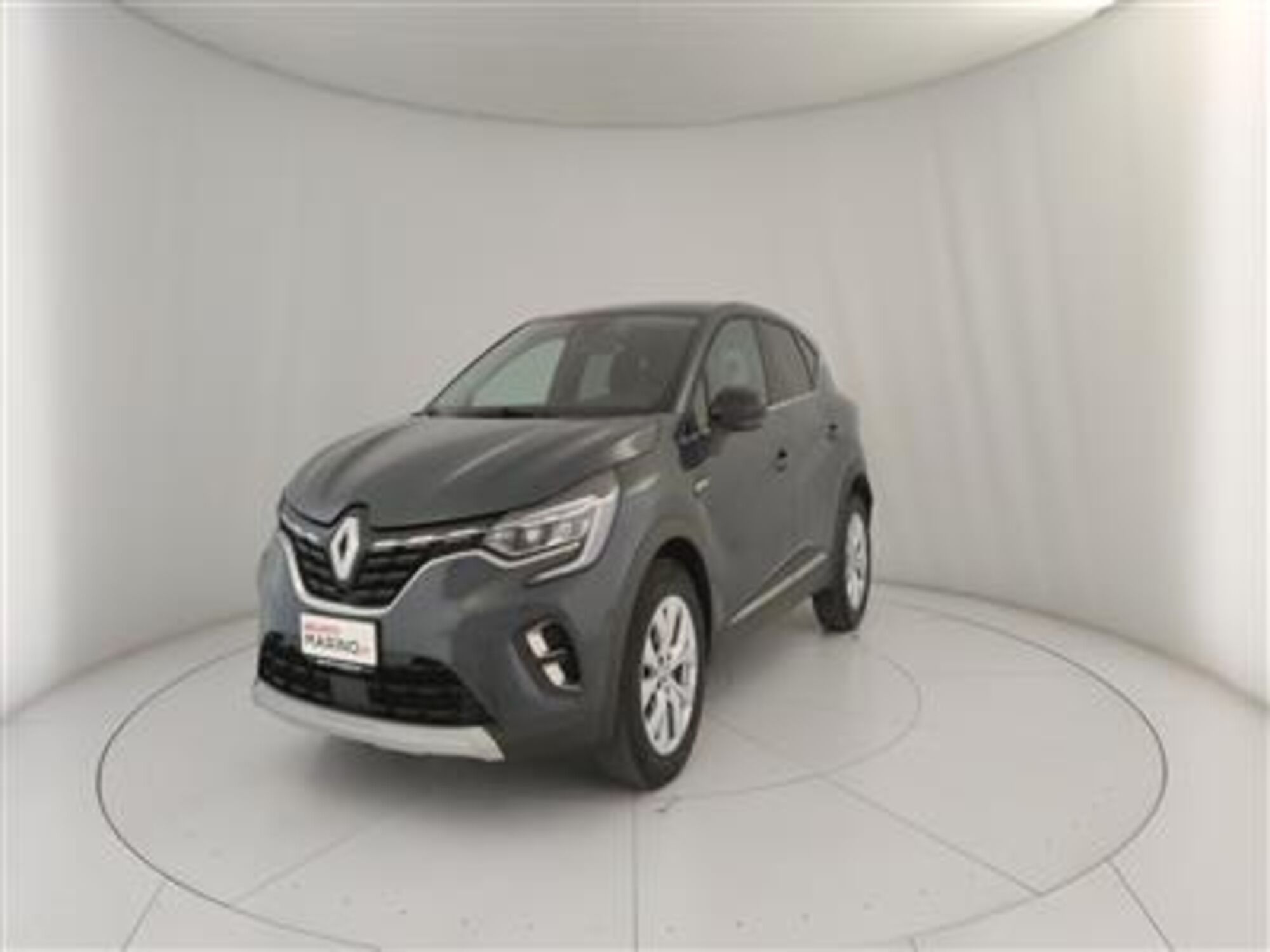 Renault Captur TCe 90 CV Intens  del 2021 usata a Bari