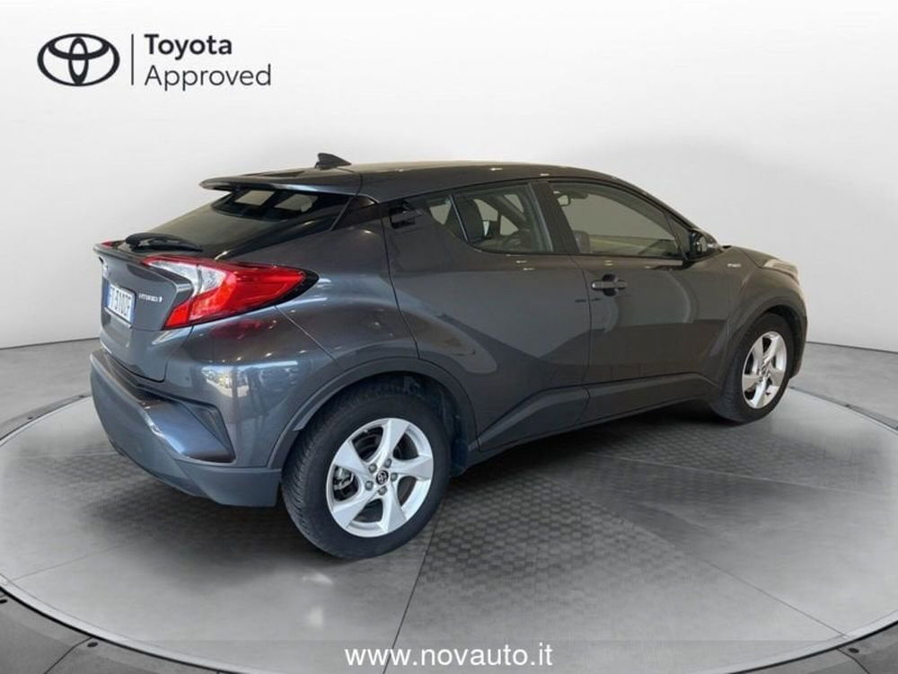 Toyota Toyota C-HR usata a Varese (4)