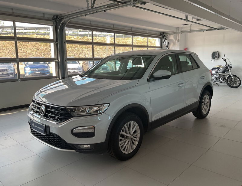 Volkswagen T-Roc 2.0 tdi R-Line 115cv del 2020 usata a Salerno