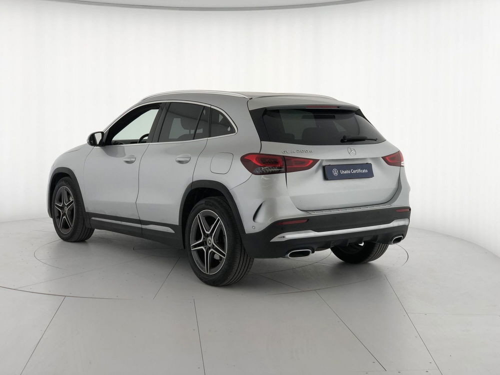 Mercedes-Benz GLA SUV usata a Massa-Carrara (3)