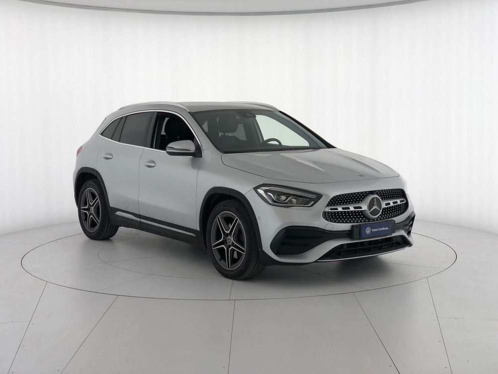 Mercedes-Benz GLA SUV usata a Massa-Carrara (7)